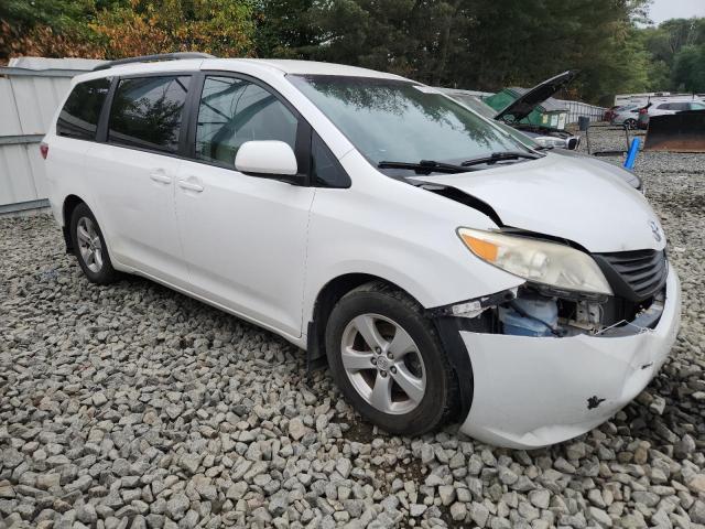 2017 TOYOTA SIENNA LE - 5TDKZ3DCXHS891511