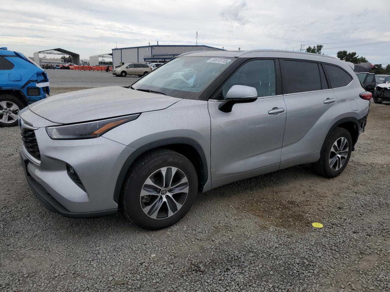 TOYOTA HIGHLANDER HYBRID XLE