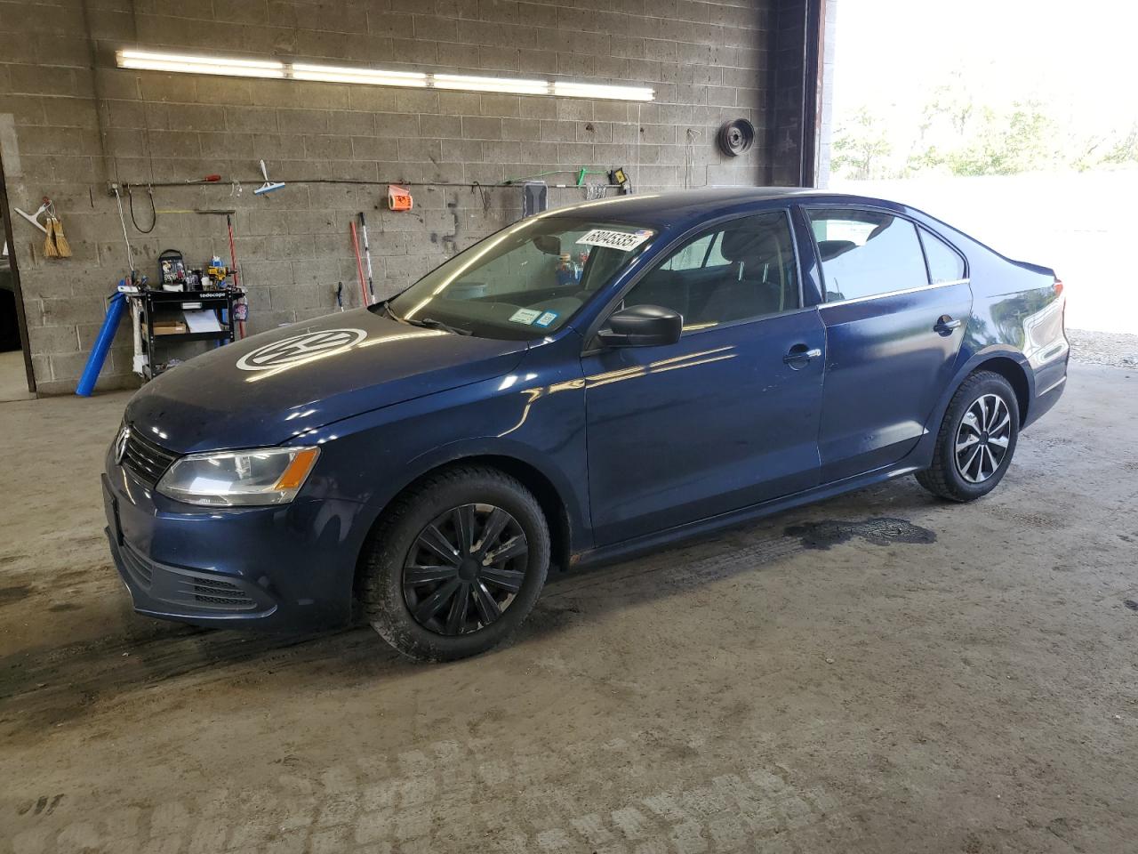 VOLKSWAGEN JETTA BASE