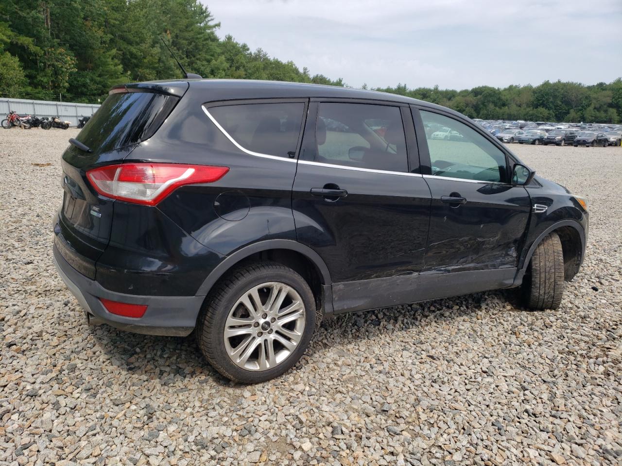 FORD ESCAPE SE