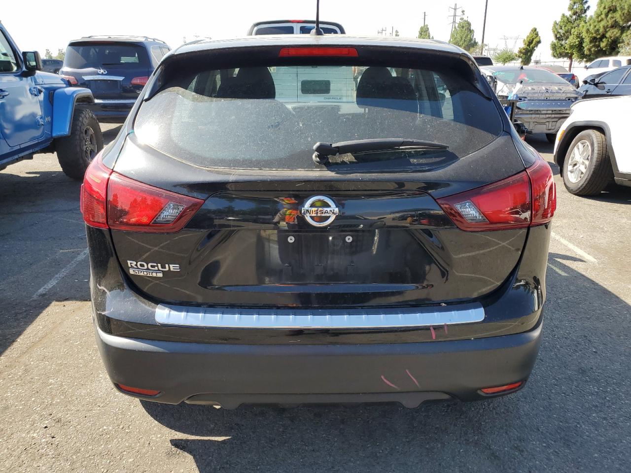 NISSAN ROGUE SPORT S