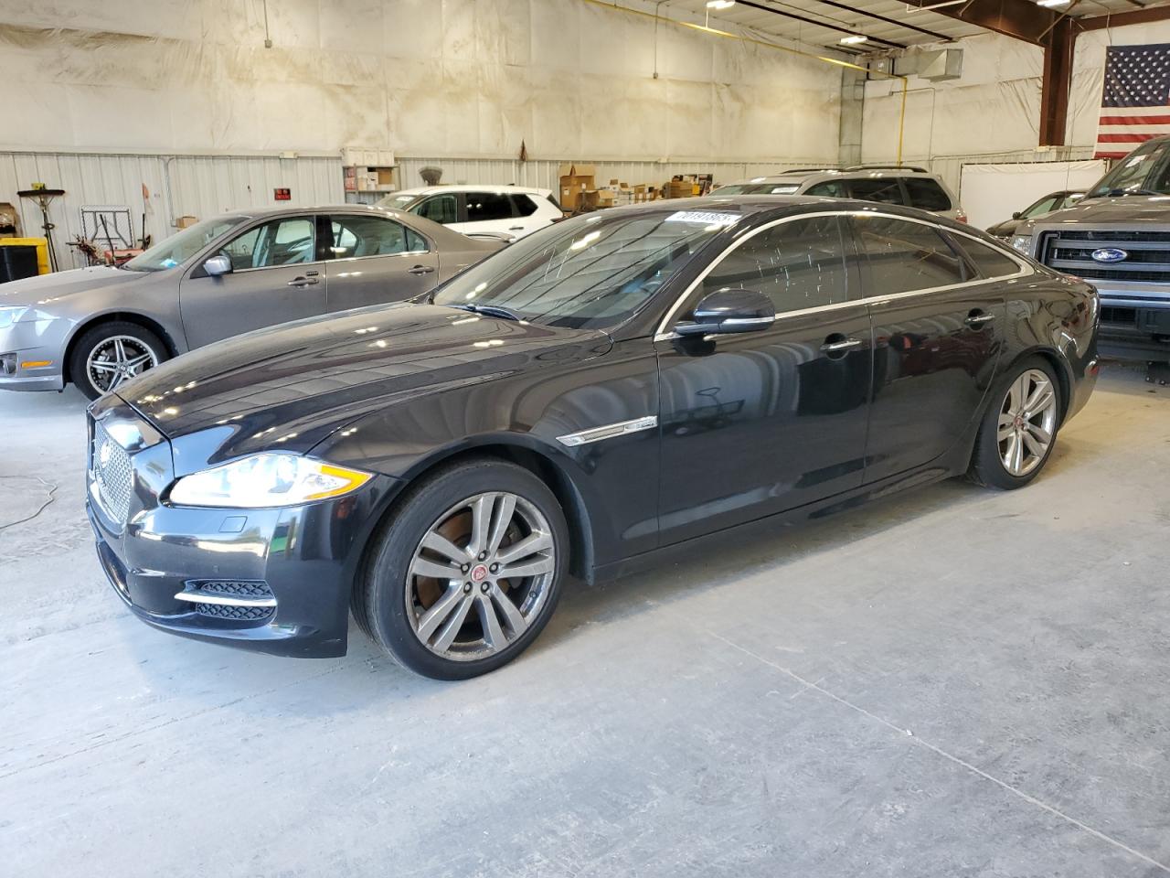 JAGUAR XJ
