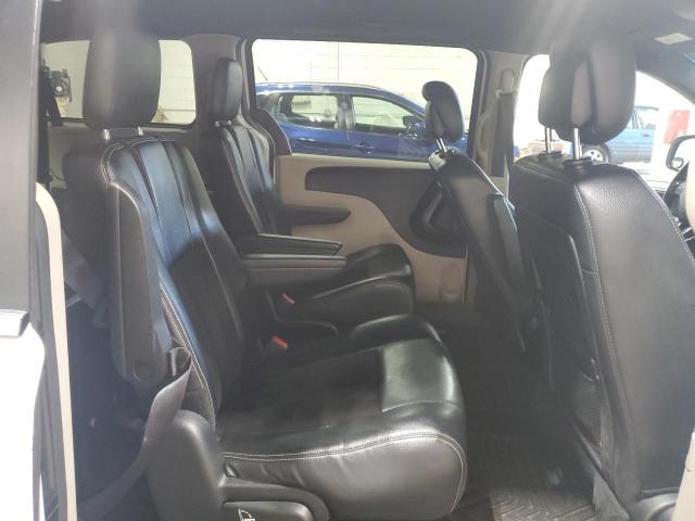 2017 DODGE GRAND CARA 2C4RDGCGXHR580999