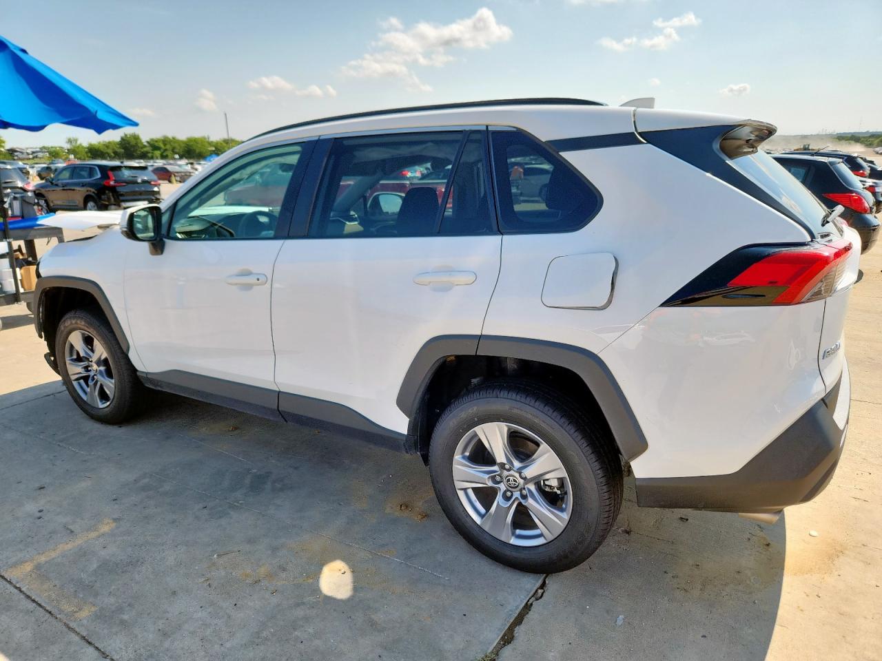 TOYOTA RAV4 XLE