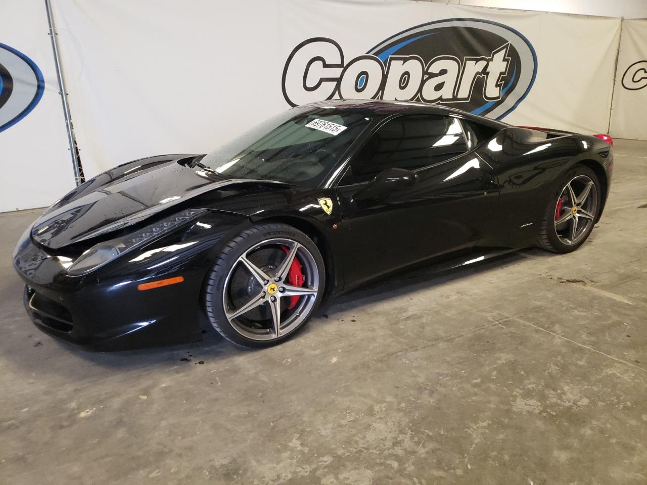 FERRARI 458 ITALIA