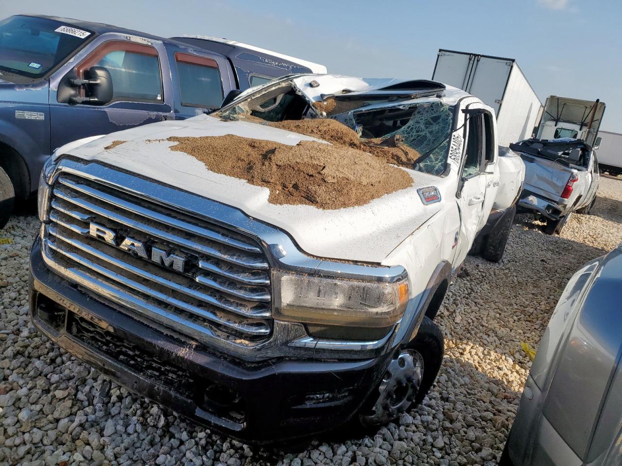 RAM 3500 LONGHORN