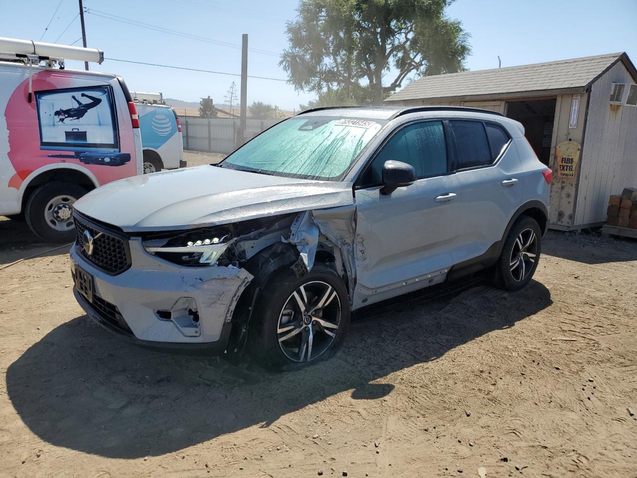 VOLVO XC40 CORE