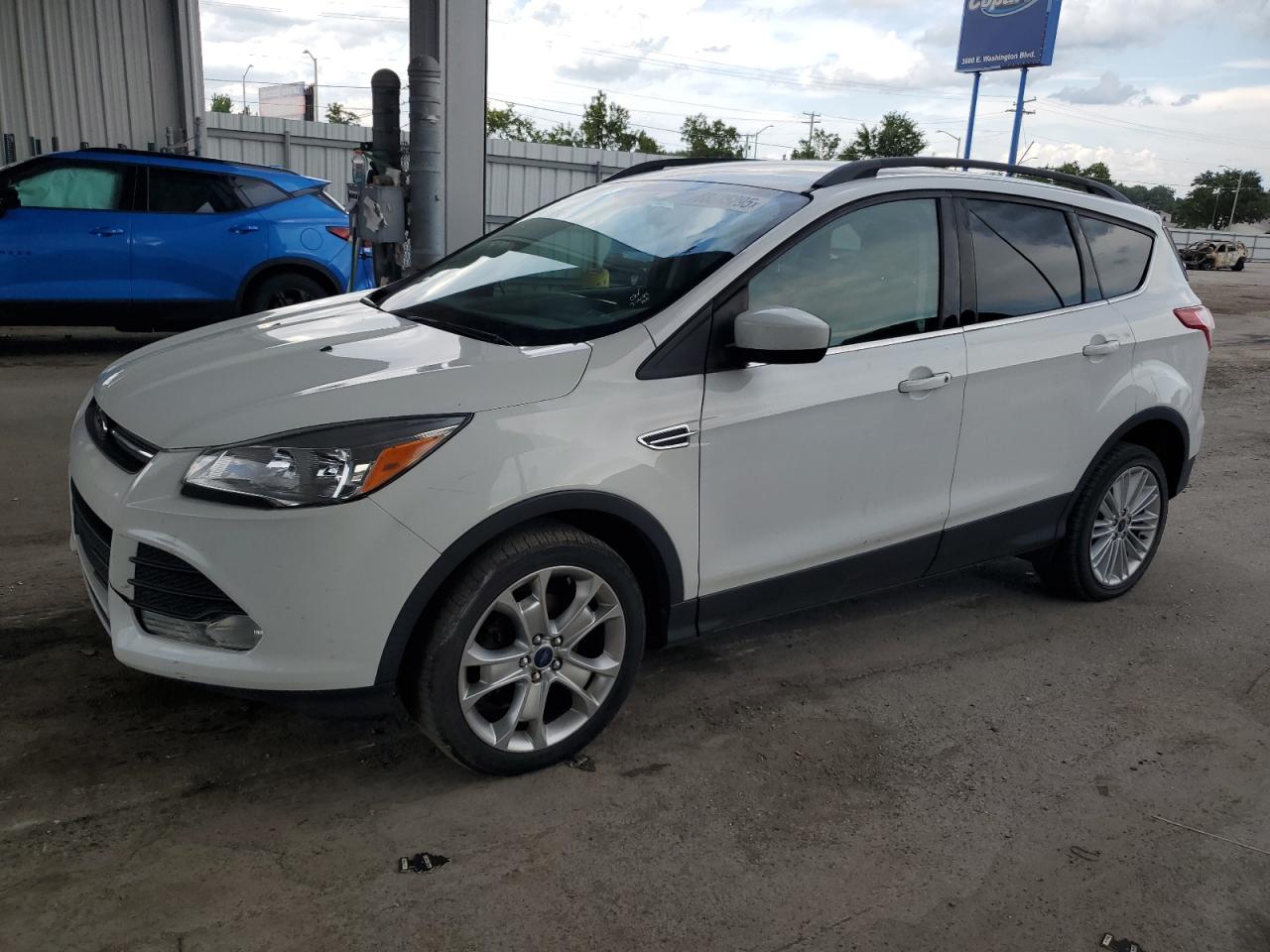 FORD ESCAPE SE