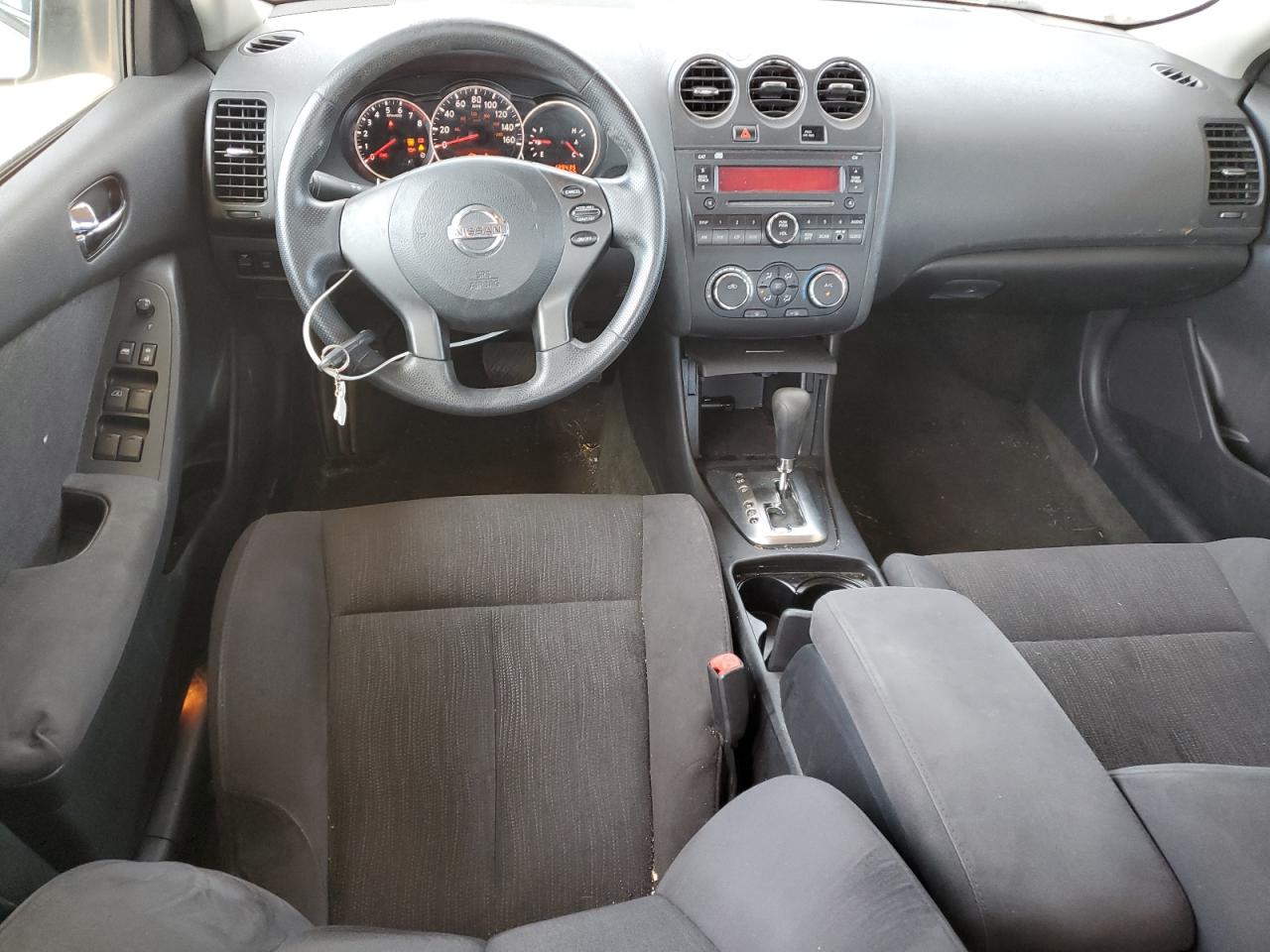 NISSAN ALTIMA BASE