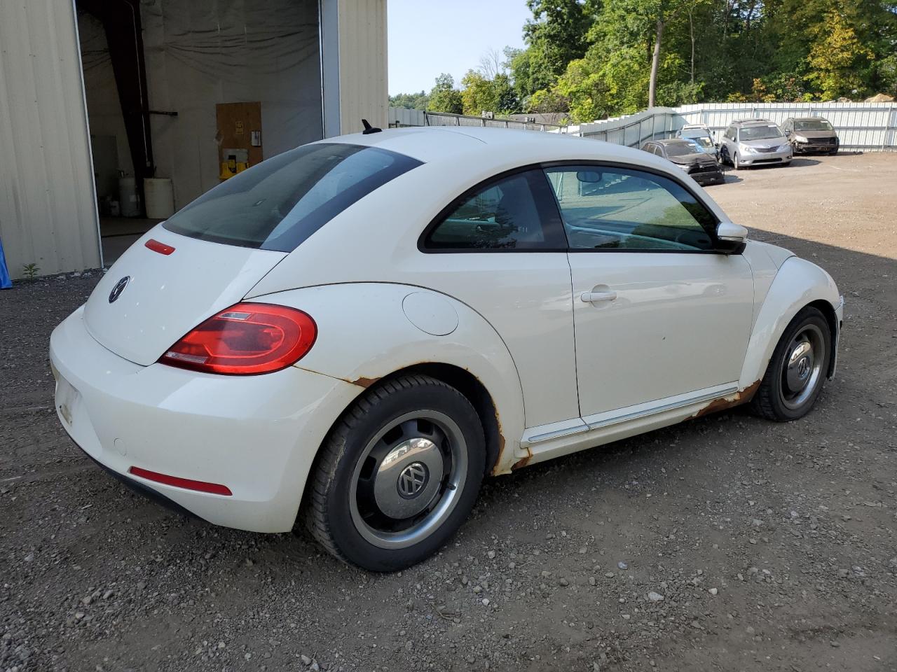 VOLKSWAGEN BEETLE