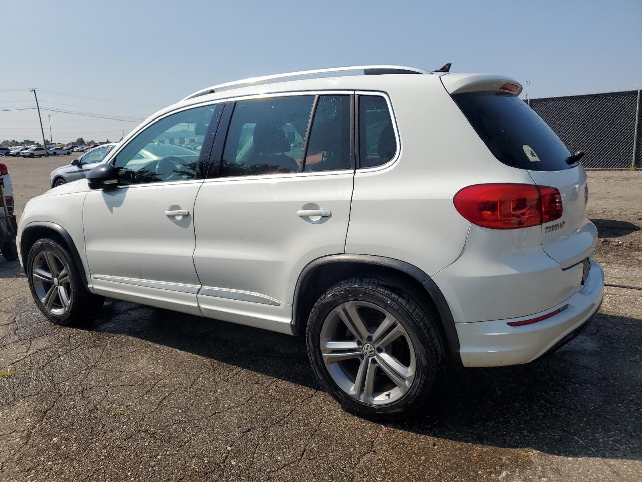 VOLKSWAGEN TIGUAN SPORT