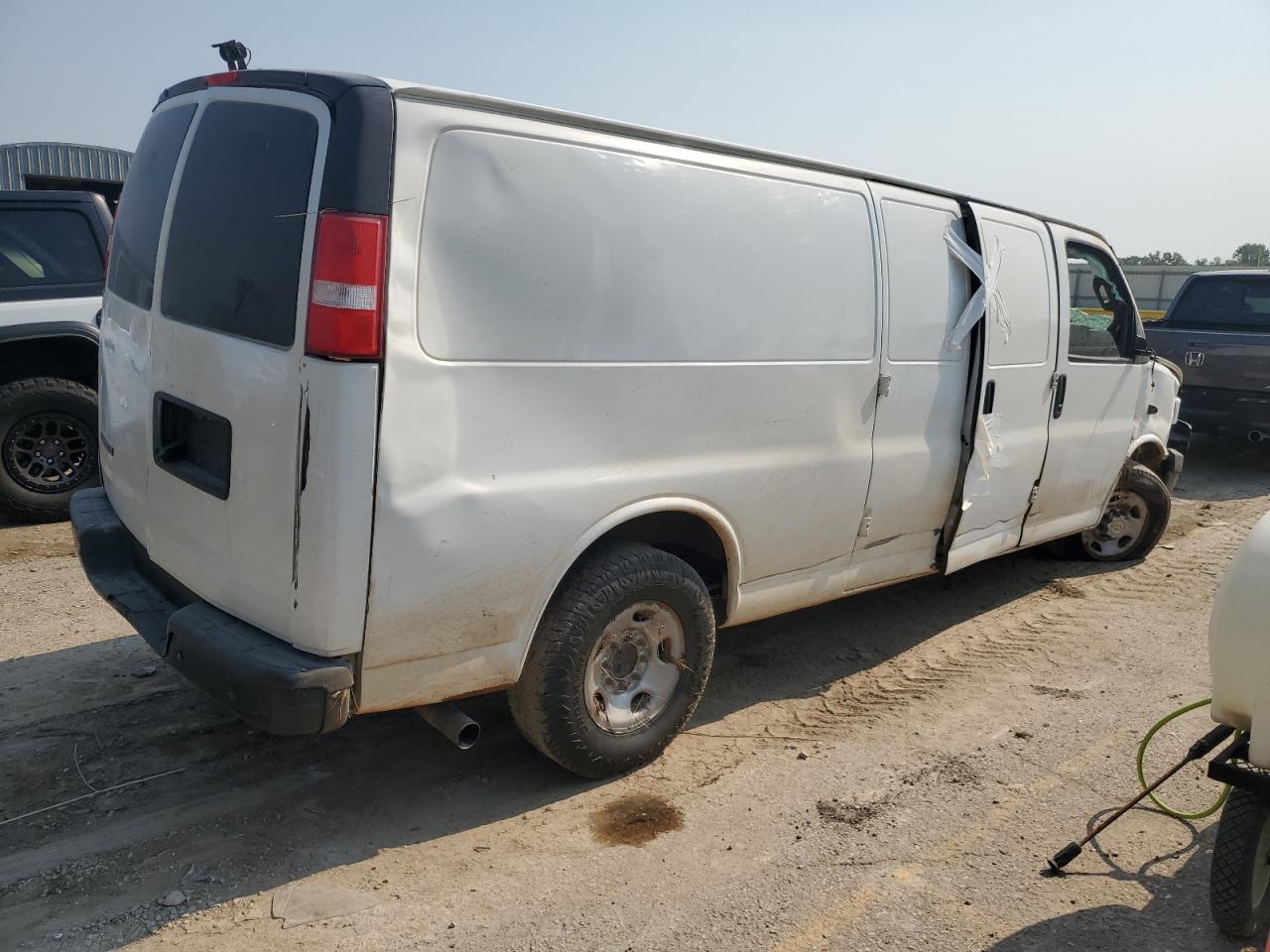 CHEVROLET EXPRESS G2500