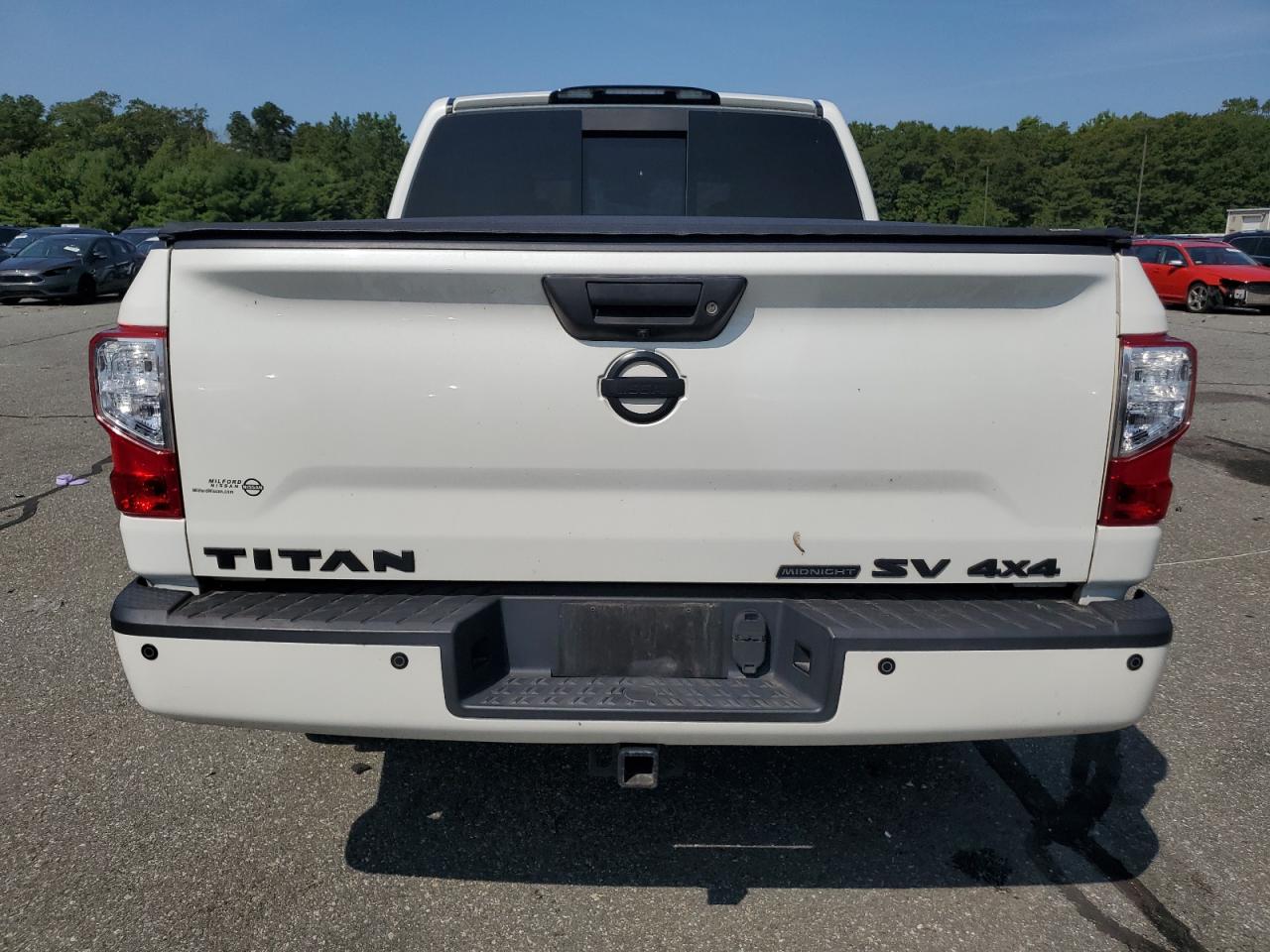 NISSAN TITAN SV