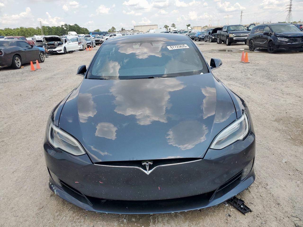 TESLA MODEL S