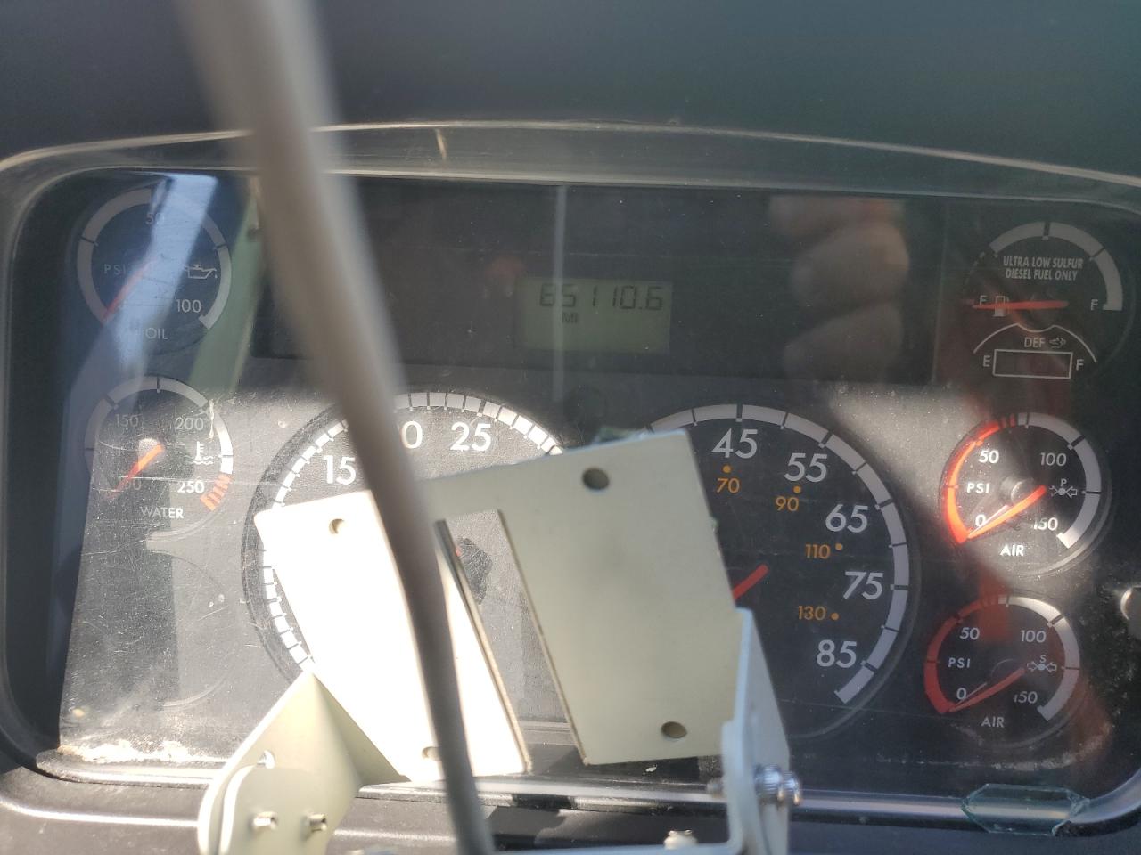 Lot #3301801328 2014 FREIGHTLINER CHASSIS B2