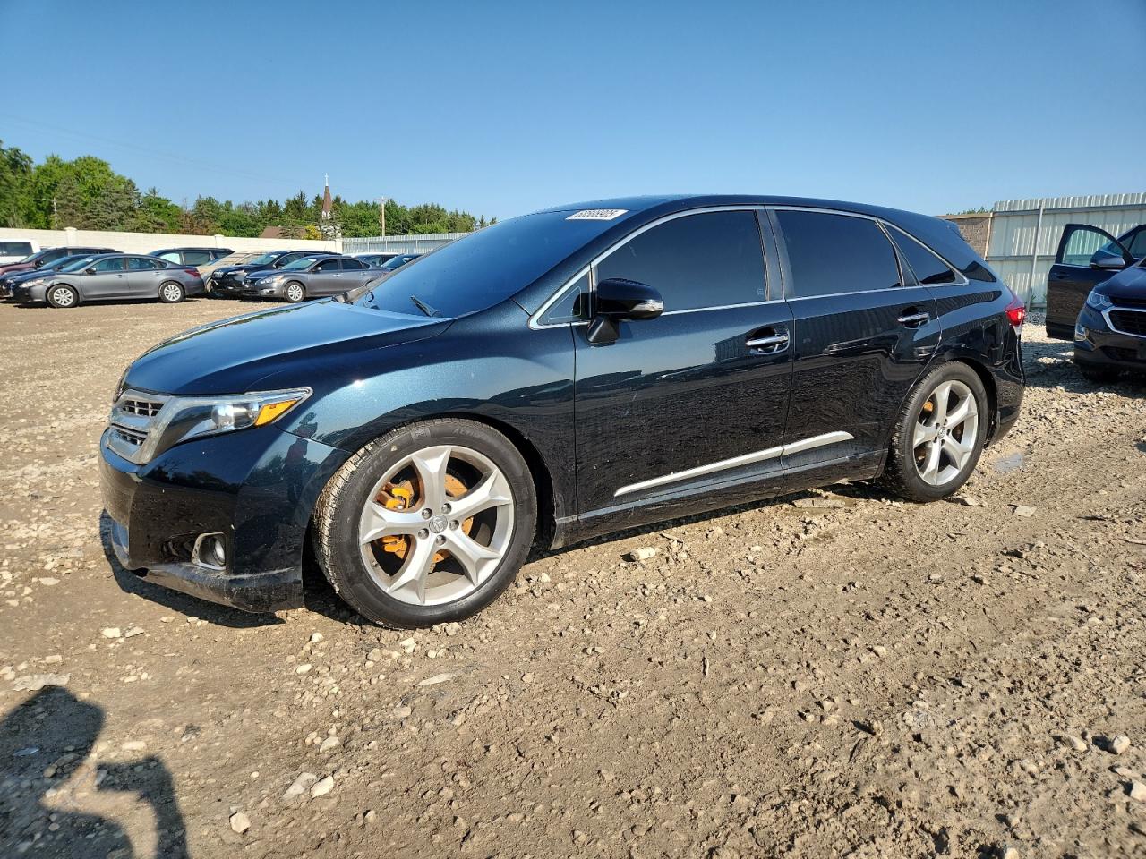 TOYOTA VENZA LE