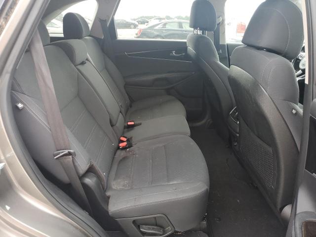 2017 KIA SORENTO LX 5XYPG4A54HG308256