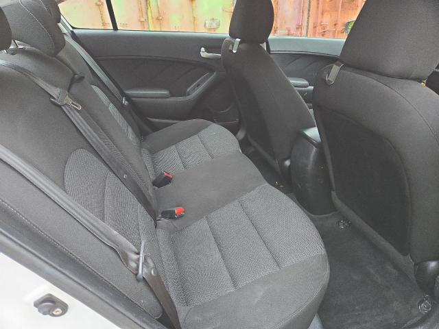 2018 KIA FORTE LX 3KPFK4A77JE214015