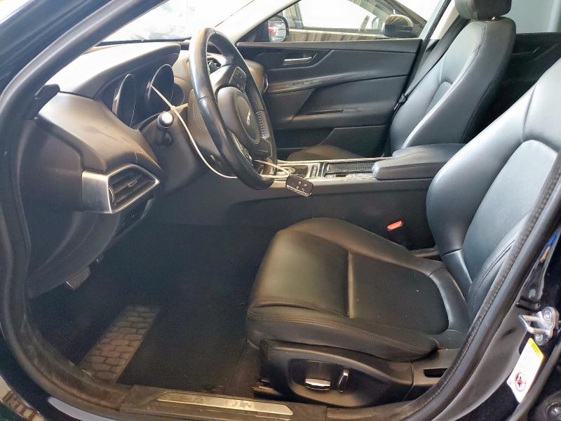 2019 JAGUAR XE SAJAR4FX4KCP49263