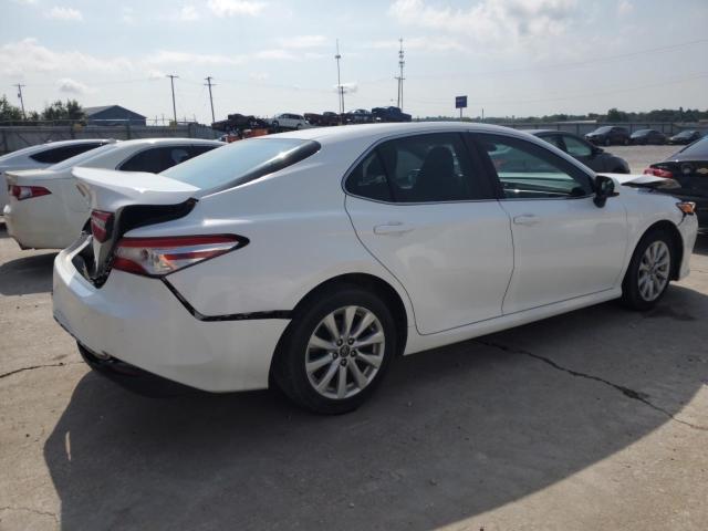 2018 TOYOTA CAMRY L 4T1B11HKXJU582776