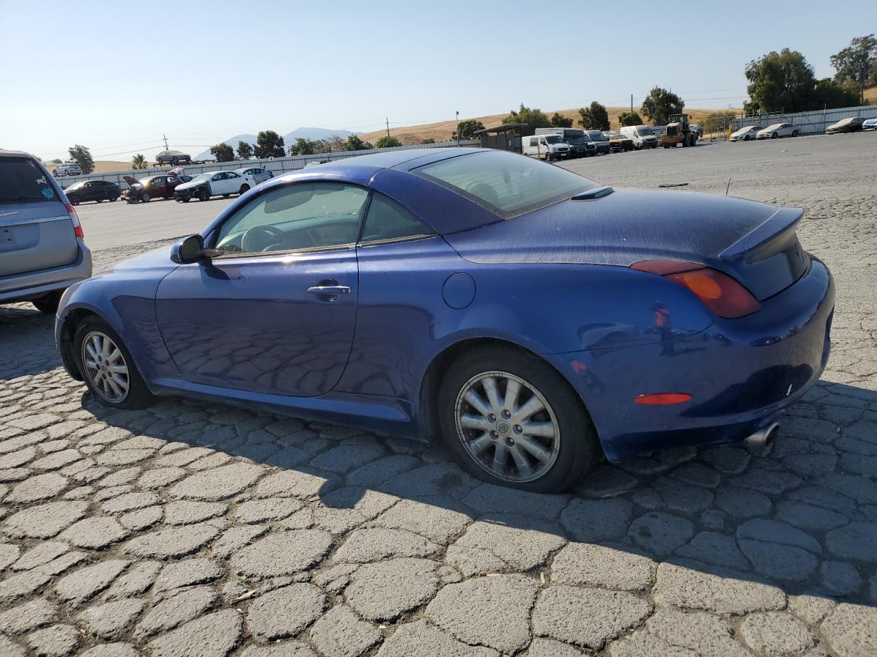 Lot #3301641654 2002 LEXUS SC 430