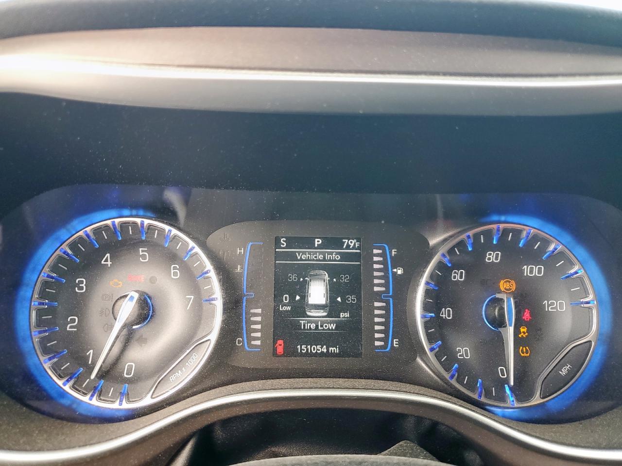 CHRYSLER VOYAGER LXI