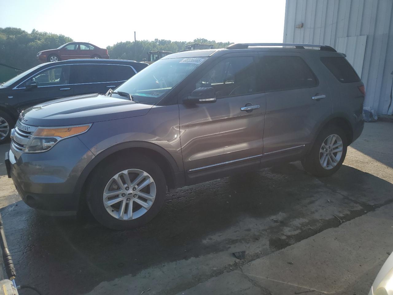 FORD EXPLORER XLT