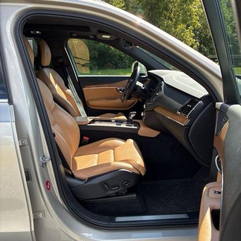 2018 VOLVO XC90 T6 YV4A22PL0J1358461