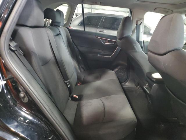 2021 TOYOTA RAV4 XLE - JTMRWRFV5MD118539