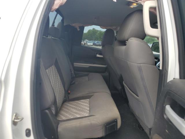 2019 TOYOTA TUNDRA DOUBLE CAB SR 5TFUY5F12KX821537