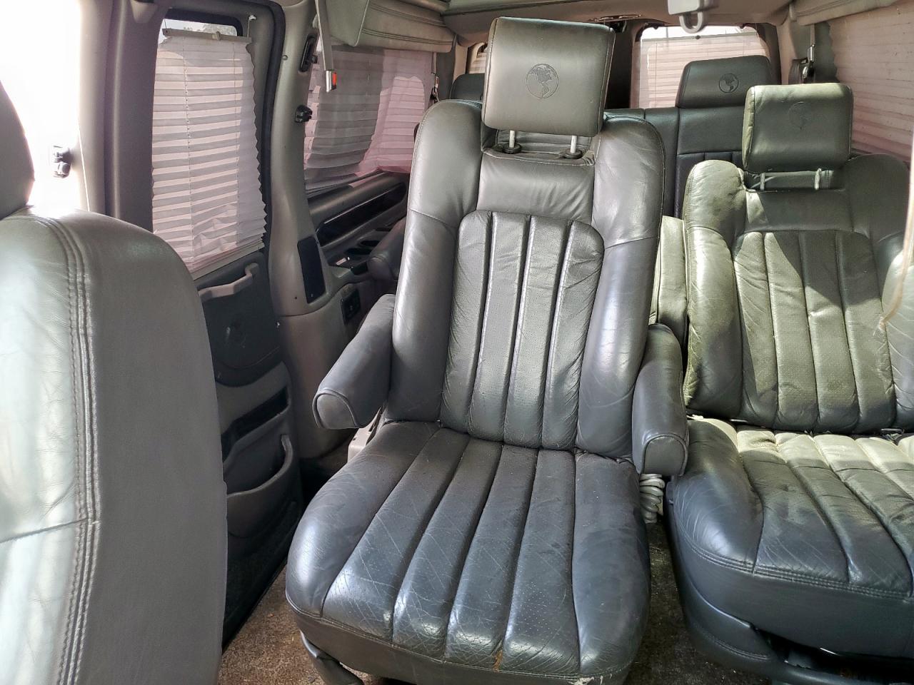 CHEVROLET EXPRESS 3LT