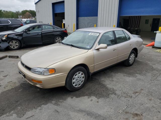 TOYOTA CAMRY DX