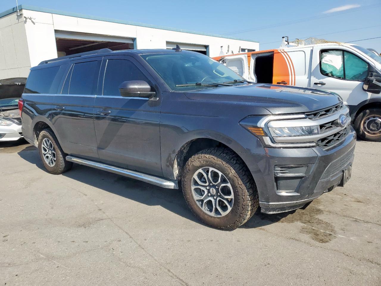 FORD EXPEDITION MAX XLT