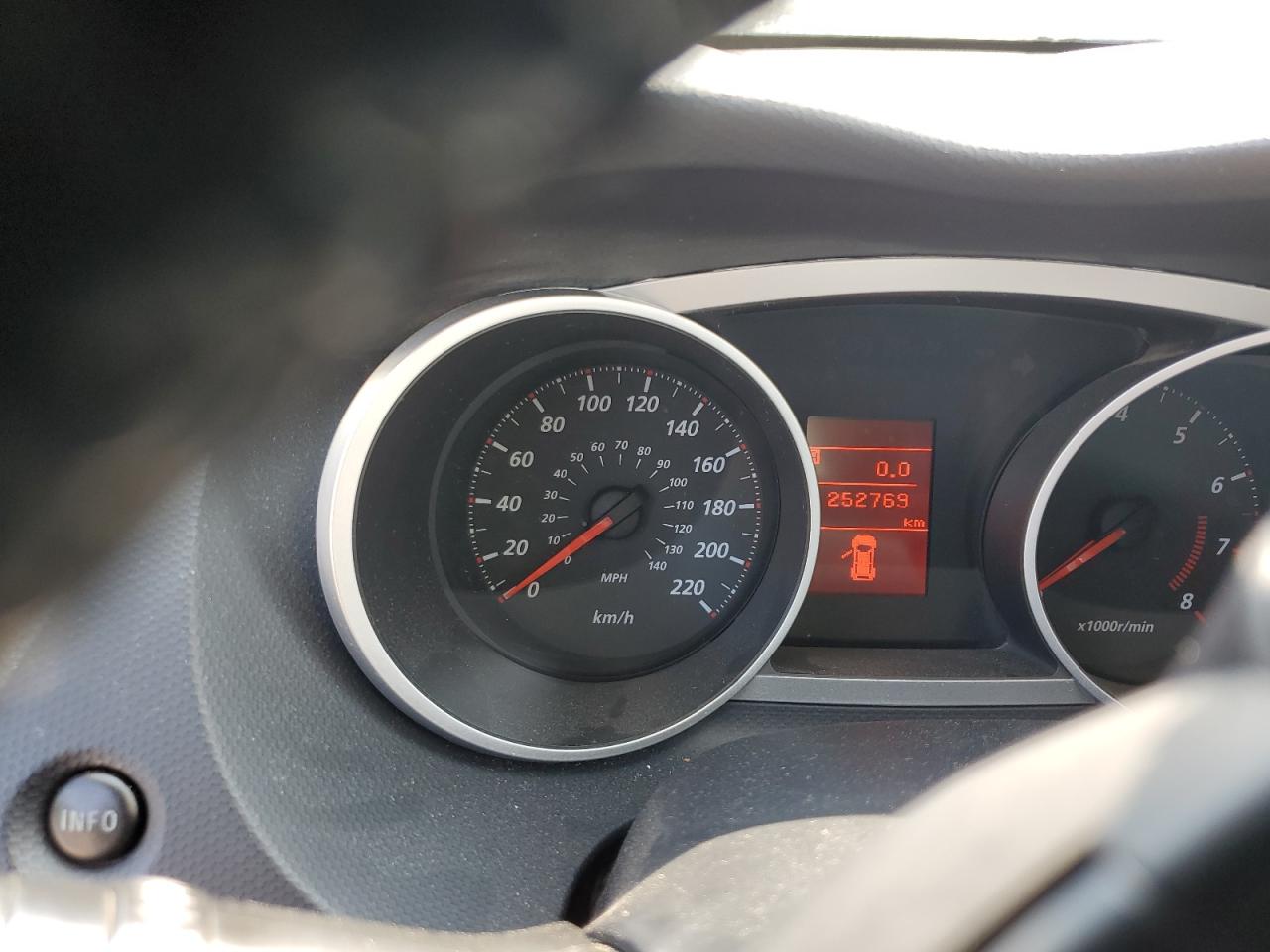 MITSUBISHI OUTLANDER XLS