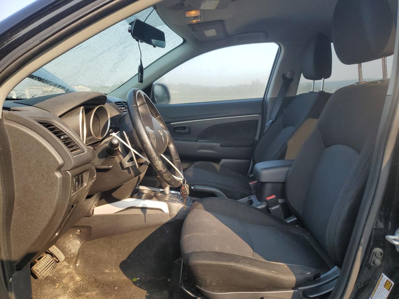 MITSUBISHI OUTLANDER ES