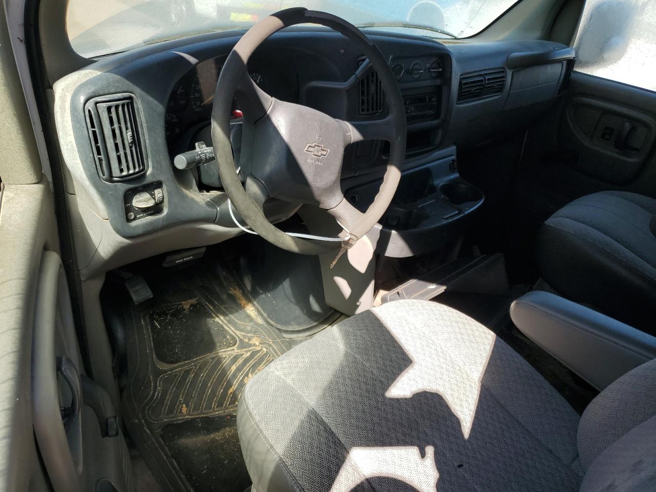 Lot #3259454131 2000 CHEVROLET EXPRESS G3