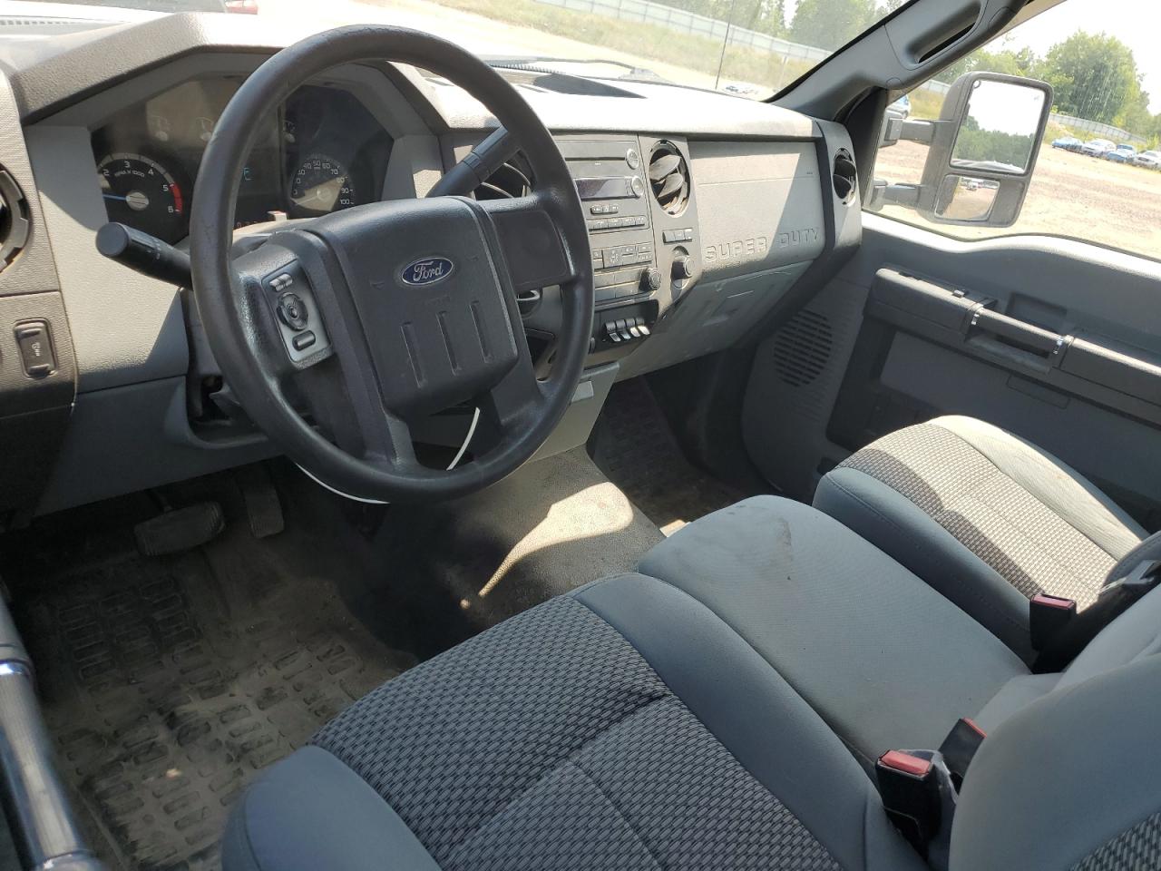 FORD F-550 SUPER DUTY