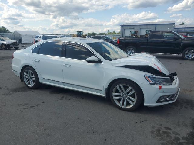 2017 VOLKSWAGEN PASSAT SE 1VWGT7A34HC038068
