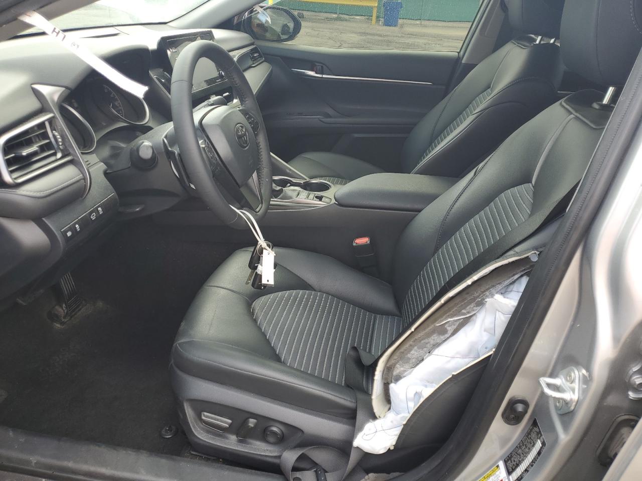 TOYOTA CAMRY SE NIGHT SHADE