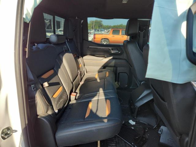 2022 GMC SIERRA K1500 AT4 1GTUUEET5NZ600859