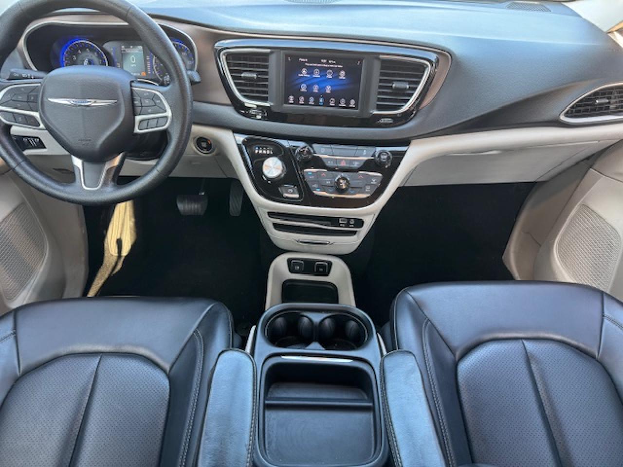 CHRYSLER VOYAGER LXI