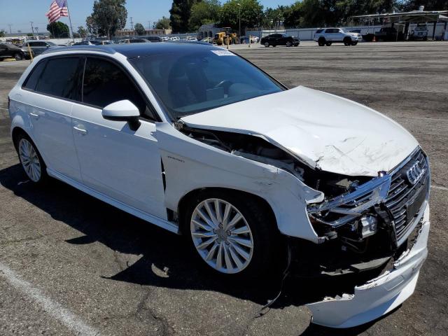 2018 AUDI A3 E-TRON WAUUPBFF8JA071752