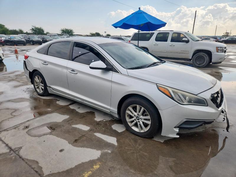 2017 HYUNDAI SONATA SE 5NPE24AF5HH552554