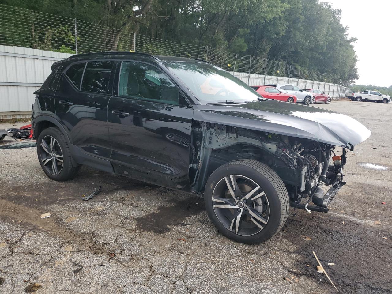 VOLVO XC40 T5 R-DESIGN