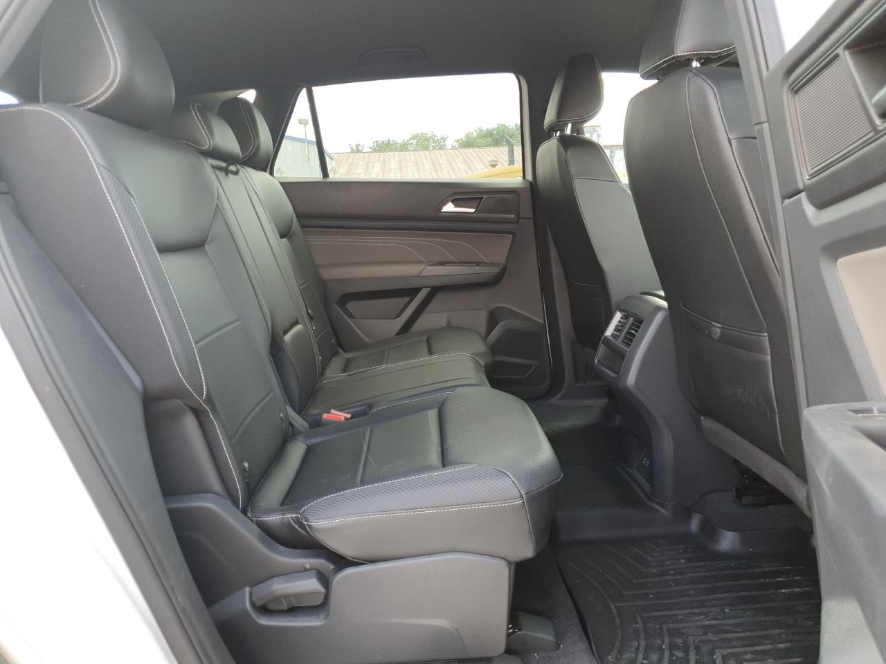 VOLKSWAGEN ATLAS CROSS SPORT SE