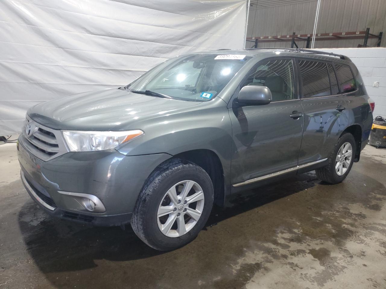 TOYOTA HIGHLANDER BASE
