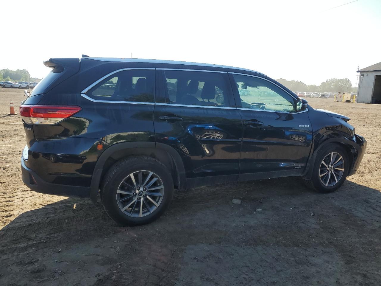 TOYOTA HIGHLANDER HYBRID