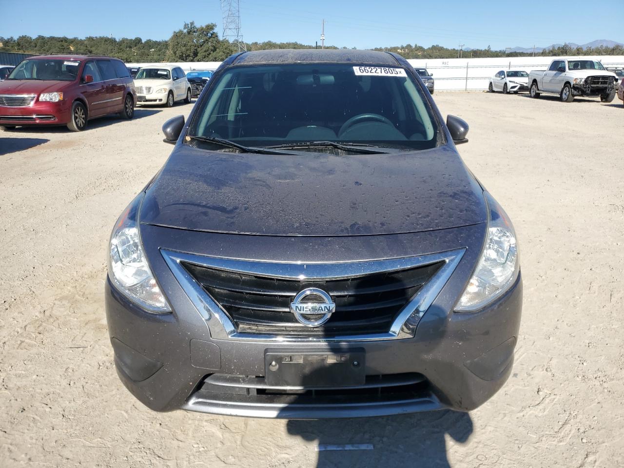 NISSAN VERSA S