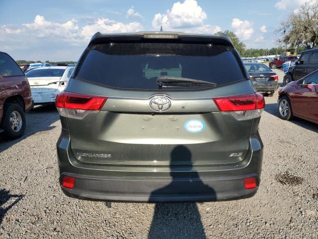 2017 TOYOTA HIGHLANDER SE 5TDKZRFH7HS216548