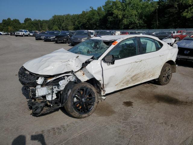TOYOTA CAMRY XSE